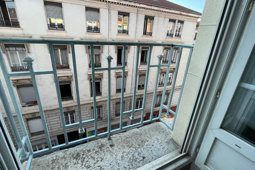 וילאורבן Appartement Renove Proche Du Parc De La Tete D'Or מראה חיצוני תמונה